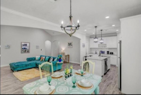 Reduced! Newly Renovated Luxe West Beaumont w Priv
